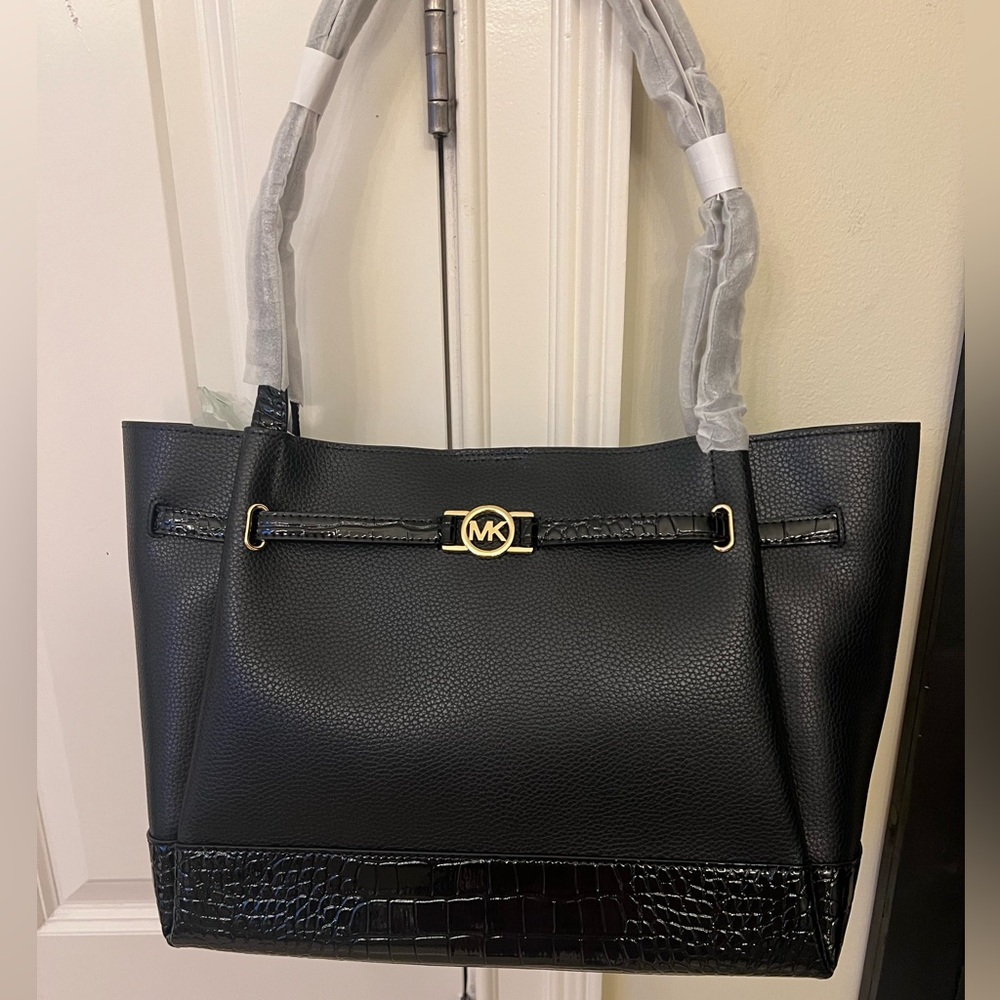 Michael Kors Tote